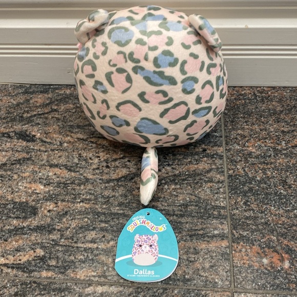 Squishmallows - Dallas Cheetah - 7” - Picture 2 of 5
